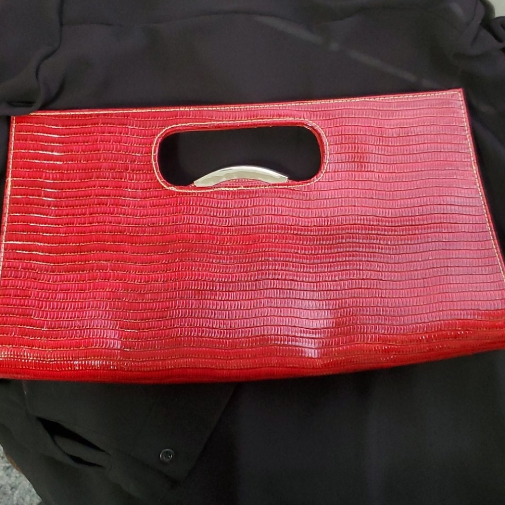 Glossy Chinese Laundry Alligator Pattern Bag